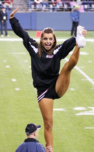 Cheerleader Heel Stretch By Bulgo125 Via Flickr Senior Cheer Pictures