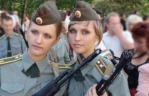the most beautiful female army soldiers 20 pics