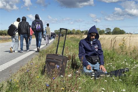 Denmark’s ‘nazi’ Refugee Law Lawmakers Vote To Take Cash And Valuables From Syrians And Uphold