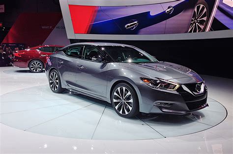 2016 Nissan Maxima First Look