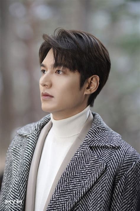 Lee min ho spotted looked more healthy & strong after joining army training center. "The King: Eternal Monarch" Staff Shares High Praise For ...