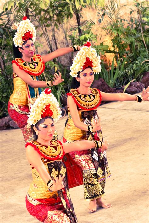 Bali Traditional Dancer Bali Girls Tribes Of The World People Of