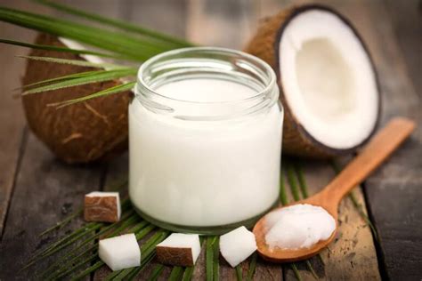 Top 5 Beauty Benefits Of Coconut Oil For Your Face Beauty Body And Health