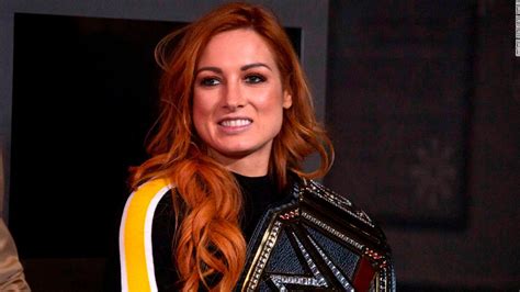 Wrestlemania 35 Becky Lynch Beats Ronda Rousey To Win First Ever All