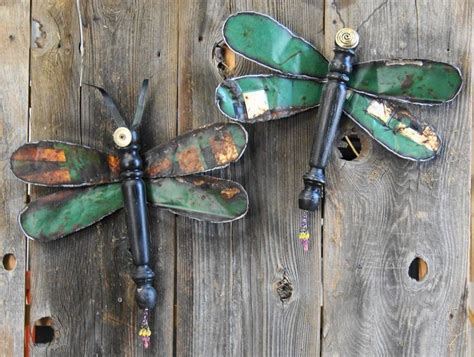 The Dragonfly In 2020 Rustic Outdoor Decor Unique Gardens Yard Art