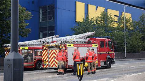 panic as hundreds of customers are evacuated over gas leak sparking car park gridlock as