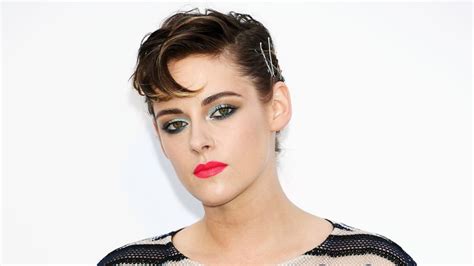 Kristen Stewart To Star In Lgbtq Romance Happiest Season Film News Conversations About Her