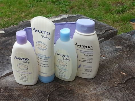 The wipes are mild & gentle, and can be used all over the body even on sensitive skin. Mommies & Babies Rejoice! Aveeno Comes To India | Curly Tales