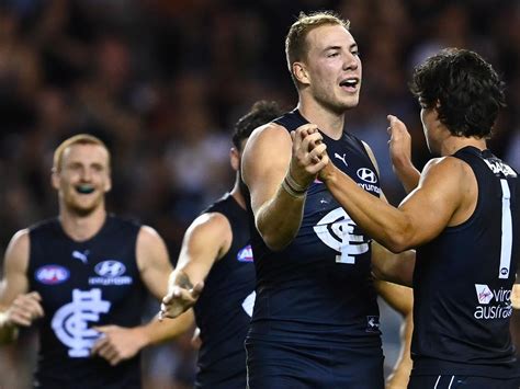 Gary rohan has set tongues wagging again, sharing a very public smooch with his new love for the first time since his messy divorce. AFL round 3: Carlton vs Fremantle Dockers live score ...