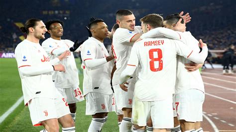 [juˈvɛntus]), colloquially known as juventus and juve (pronounced ), is a professional football club based in turin, piedmont, italy, that competes in the serie a, the top tier of the italian football league system. يوفنتوس يحبط جمهوره في "ميركاتو" الشتاء