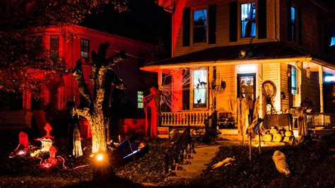 Annville Homes Halloween Decorations Spook Some Residents