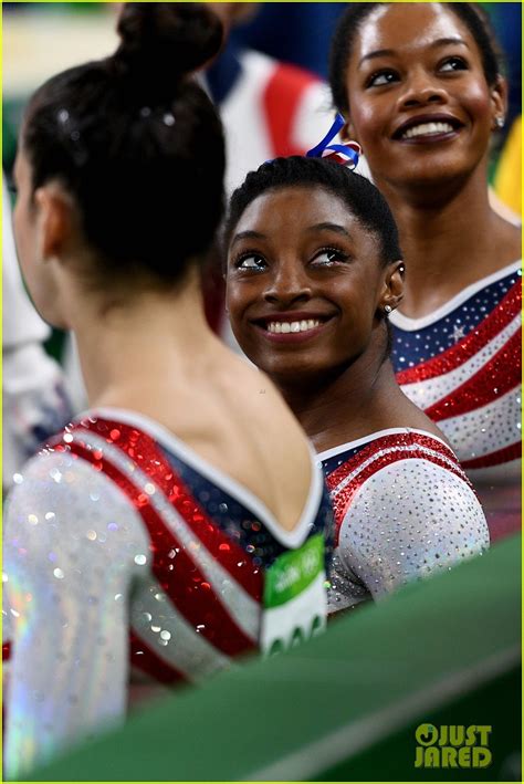 Simone Biles Leads Usa Womens Gymnastics Team To All Around Gold Medal Photo 1008170 Photo