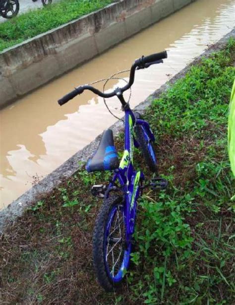 Confirm ownership for additional features. A 6-Year-Old Boy Fell Into A Drain In Kepala Batas And Drowned