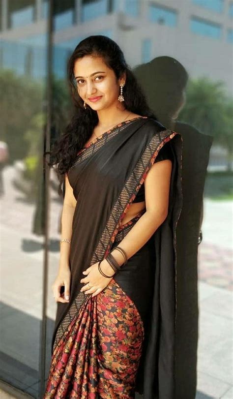 Pin By Arunachalam On Actress Mun Neck Diesn Not Boluses Indian Beauty Saree Beautiful Girls