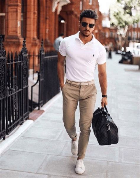 Done right, a smart casual look can work in casual, business casual, and even some dressed up environments while still standing out from the crowd. Most Gentle Men Summer Fashion You Must Try 06 | Smart ...