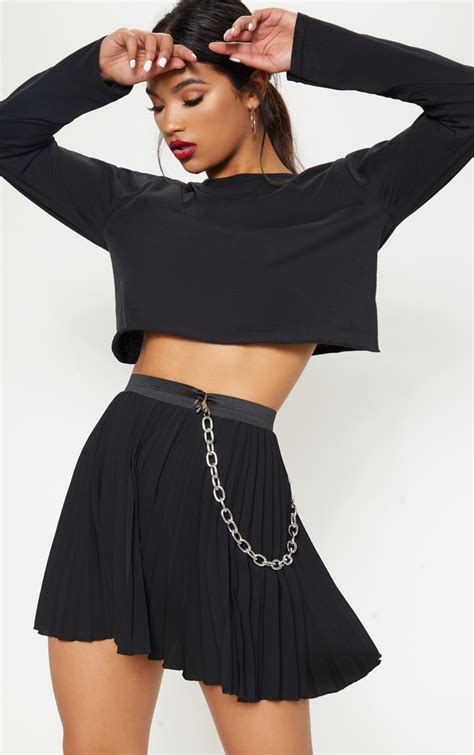 Black Pleated Mini Skirt Skirts Prettylittlething Ca