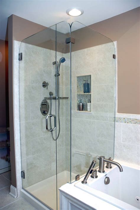 Heavy Glass Shower Enclosure By Doylestown Glass Showerheads And Body Sprays Glass Shower