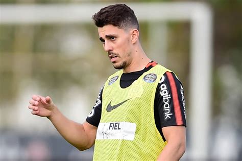 Avelar assegura que tem potencial para render mais pelo ...