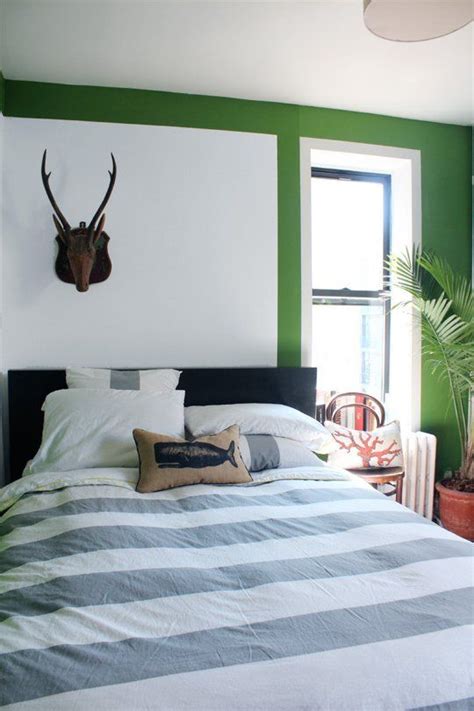 This light blue green paint color will give any room in your home an oceanic atmosphere. Scientifically Soothing: 6 Successful Green Wall Paint ...