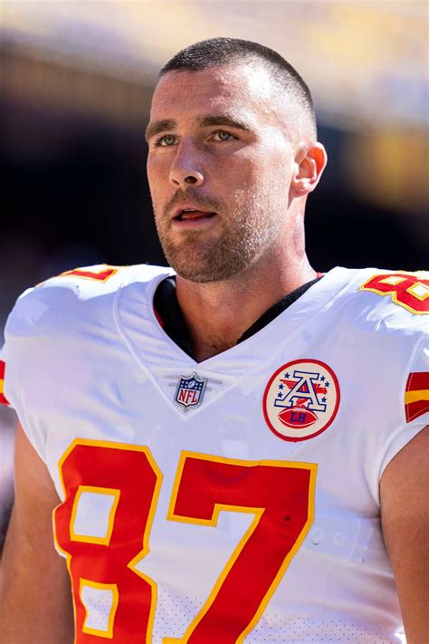 Travis Kelce Is Playing Tonight Covid Where Is He From Wife