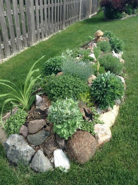 16 Gorgeous Small Rock Gardens You Will Definitely Love To Copy The