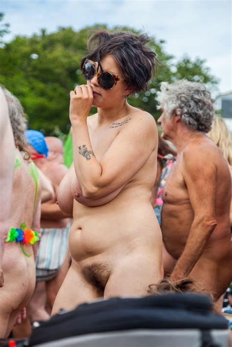 Big Tits And Sunglasses Brighton 2017 World Naked Bike Ride 31 Pics