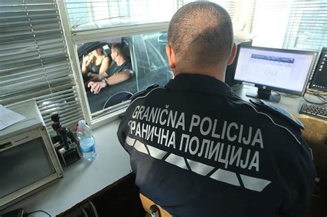 Grani Na Policija Tra I Radnika Uskoplje Info