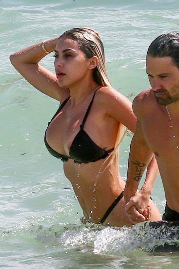 Alexa Dellanos Nip Slip At The Beach Scandal Planet