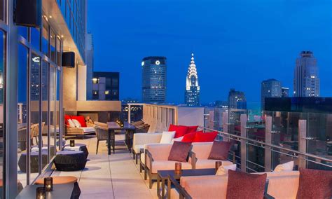 Bar 54 Sensationelle Rooftop Bar Am Times Square Restaurants In Nyc