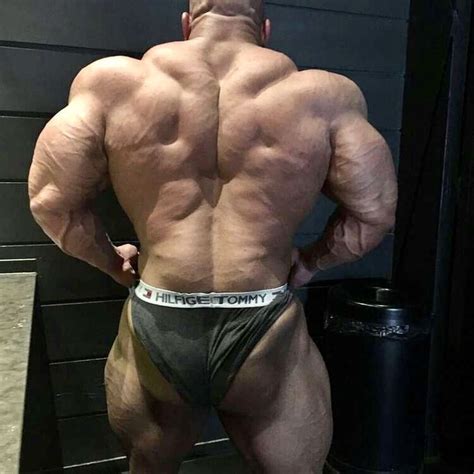 Pin By Muscle Fan In Philly On Thick Back Gym Guys Muscular Men Swole