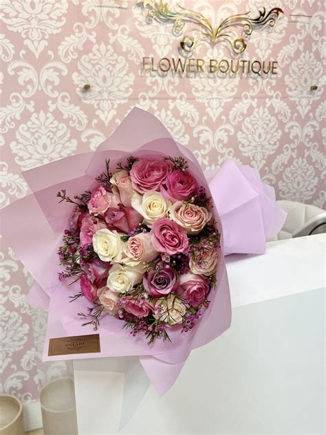 Marie Hand Bouquet My Divine Decors Flower Boutique Flower Arrangements