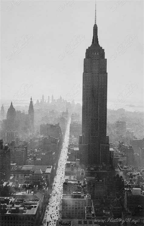 the empire state building nyc in 1952