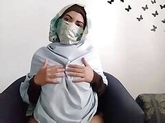 Real Arab In Hijab Mother Praying And Then Wanking Her Muslim Pussy While Hubby Away To