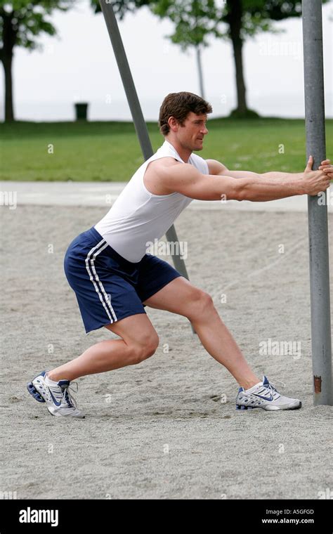 Fit Male Exercising Work Out Outside Stock Photo Alamy