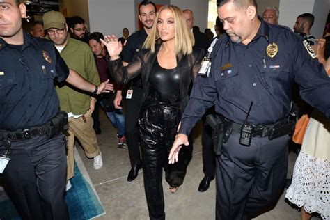 Jennifer Lopez In All Black At Despierta America In Miami 09132019