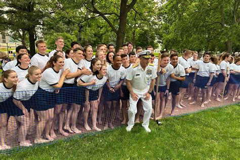 Plebes No More Naval Academy Babes Complete Famed Herndon Climb WTOP News