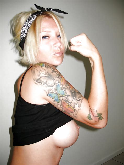 Mulheres Tatuadas Peladas Pack De Novinhas