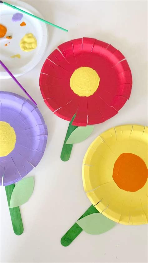 Paper Plate Flowers Video Preschool Crafts Spring Crafts Art
