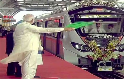 pm modi inaugurates ahmedabad metro first phase takes a ride gg2