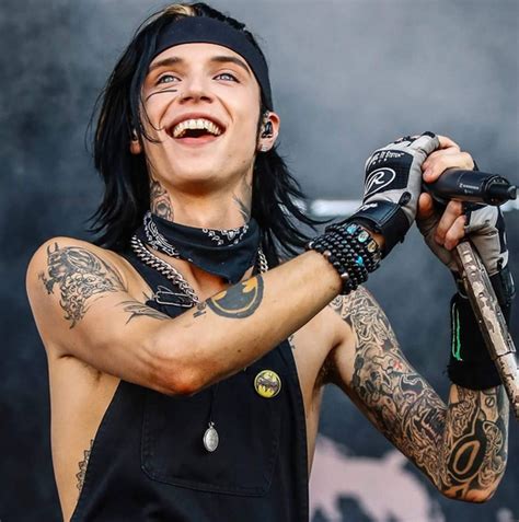 Andy On With Images Black Veil Brides Andy Andy Biersack Andy Black