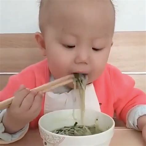 This Baby Using Chopsticks Will Put You In Your Rightful Place Mantry