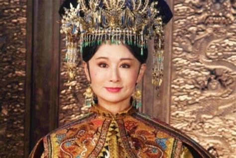 Jun 15, 2021 · 潘迎紫是华语演艺圈的一个不老神话，她出演的小龙女冷艳婉约，美成了荧幕上浓墨重彩的一笔，同时她也是上世纪80年代台湾娱乐圈红到发紫的女星，如今已然51岁，但仍能保持少女般的身材，果然年龄对她来说只是数字罢了。 潘迎紫近照吓人 疑因无爱情滋润迅速衰老简直不忍直视 - 育儿综合 - 蓝灵育儿网