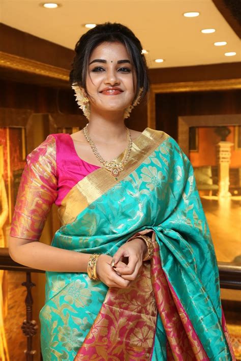 Beauty Galore Hd Anupama Parameswaran Saree Photos At Vrk Silk Launch