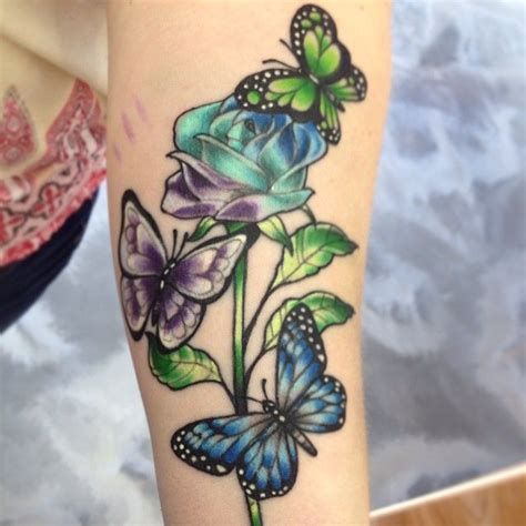 Amazing Butterfly Tattoos With Rose Flowers Butterfly With Flowers Tattoo Butterfly Tattoo