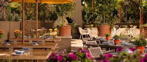 Celebrate New Year's Eve at LA Hotel Parties & Fancy Dinners | Discover