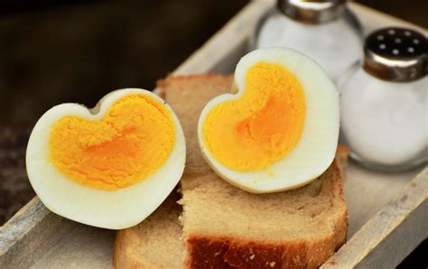 Lifehack: THIS is how to get a boiled egg within one minute!