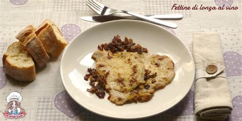 Bagnare con 1/4 di vino bianco, coprire la casseruola con la carta stagnola e infornare a 200°c per circa 45 minuti. Fettine di lonza al vino bianco | Carmencita