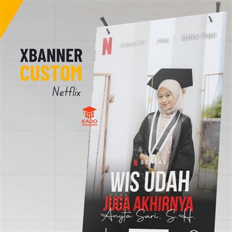 Banner Wisuda Custom Desain Netflix Kado Wisudaku