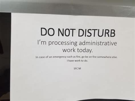 25 Hilarious Office Signs People Have Seen At Their Workplace Bouncy