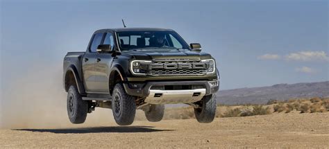 2024 Ford Ranger debuts for $34,160, Ranger Raptor costs $56,960